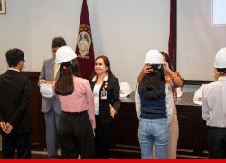 Escuela de Ingeniería Industria USAT realiza ceremonia de imposición de cascos a ingresantes