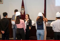 Escuela de Ingeniería Industria USAT realiza ceremonia de imposición de cascos a ingresantes