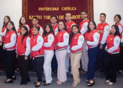 Estudiantes USAT son reconocidos por su excelencia académica
