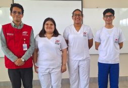 Docente y estudiantes de la Escuela de Psicología USAT presentan resultados de diagnóstico participativo en José Leonardo Ortiz